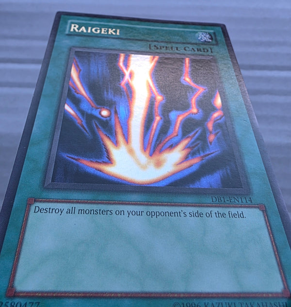Yugioh - Raigeki *Ultra Rare* DB1-EN114