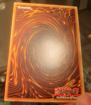 Yugioh - Pot of Duality *Ultimate Rare* AP05-EN003 (NM)
