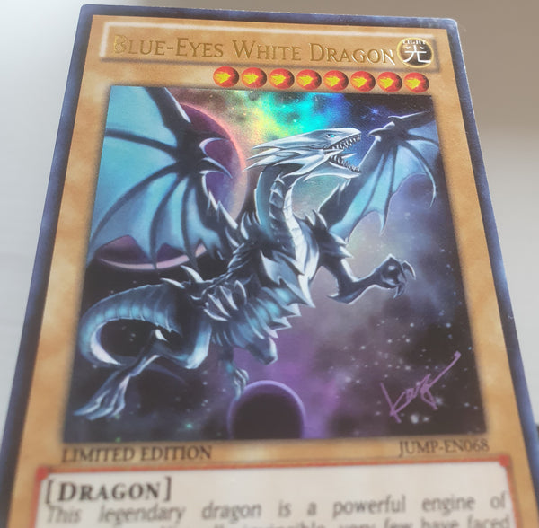 Yugioh - Blue-Eyes White Dragon *Ultra Rare* JUMP-EN068 (LP)