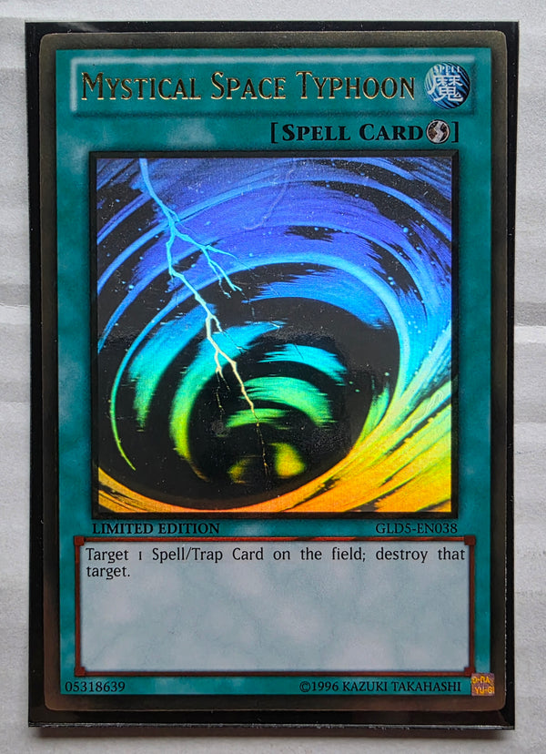 Yugioh - Mystical Space Typhoon *Ghost Gold Rare* GLD5-EN038