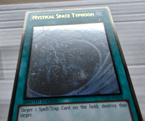 Yugioh - Mystical Space Typhoon *Ghost Gold Rare* GLD5-EN038