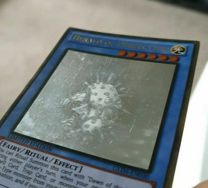 Yugioh Card - Herald of Perfection *Ghost Gold Rare* GLD5-EN030 (NM)