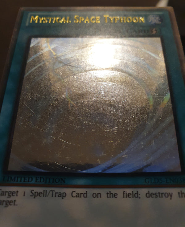 Yugioh Card - Mystical Space Typhoon *Ghost Gold Rare* GLD5-EN038 (NM)